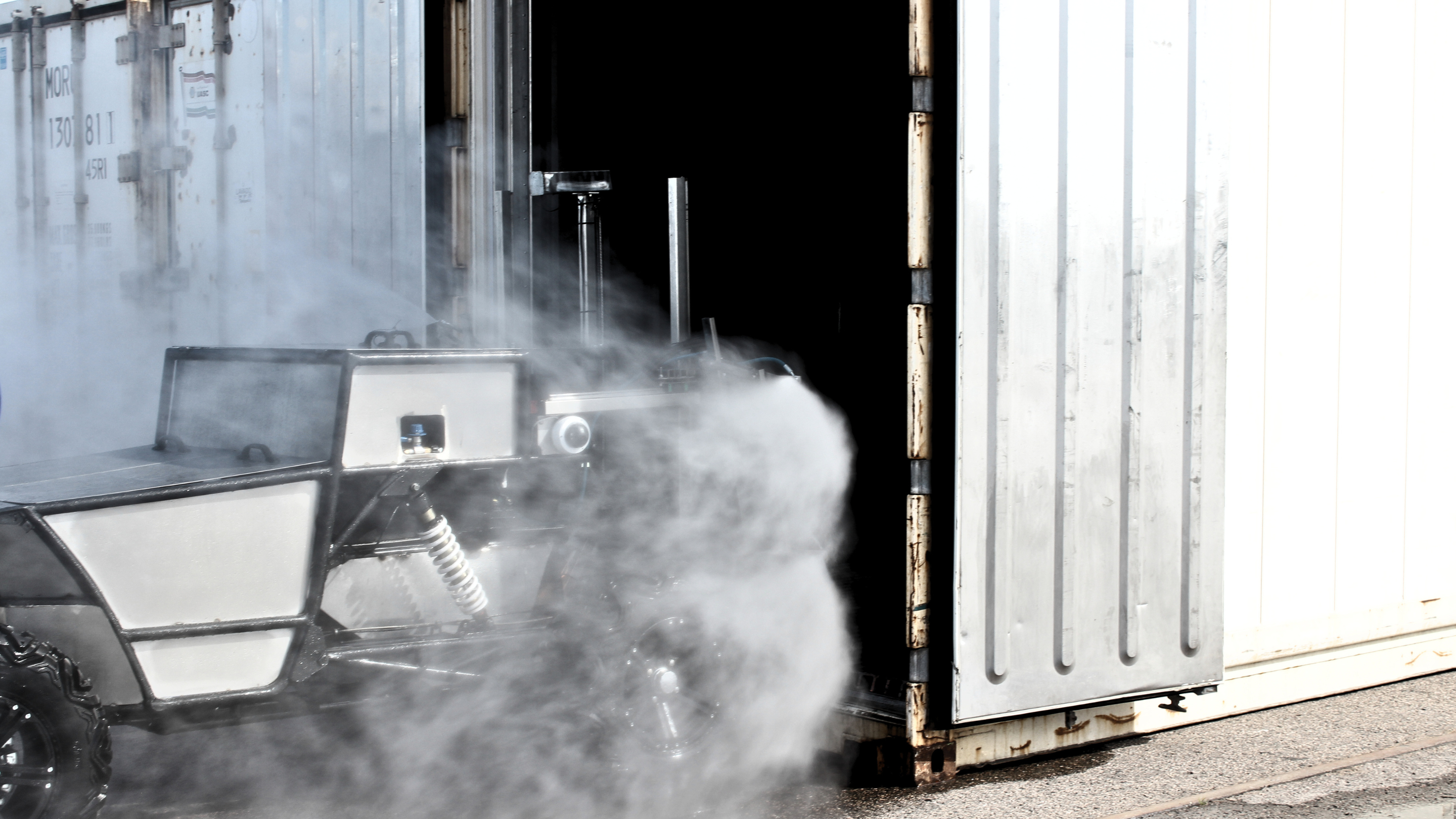 MCS Robotics Box Cleaner im Einsatz an einem Containerterminal